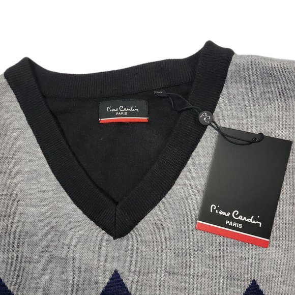 Lightweight V-neck Diamond Knit Sweater - Picture 4 of 5